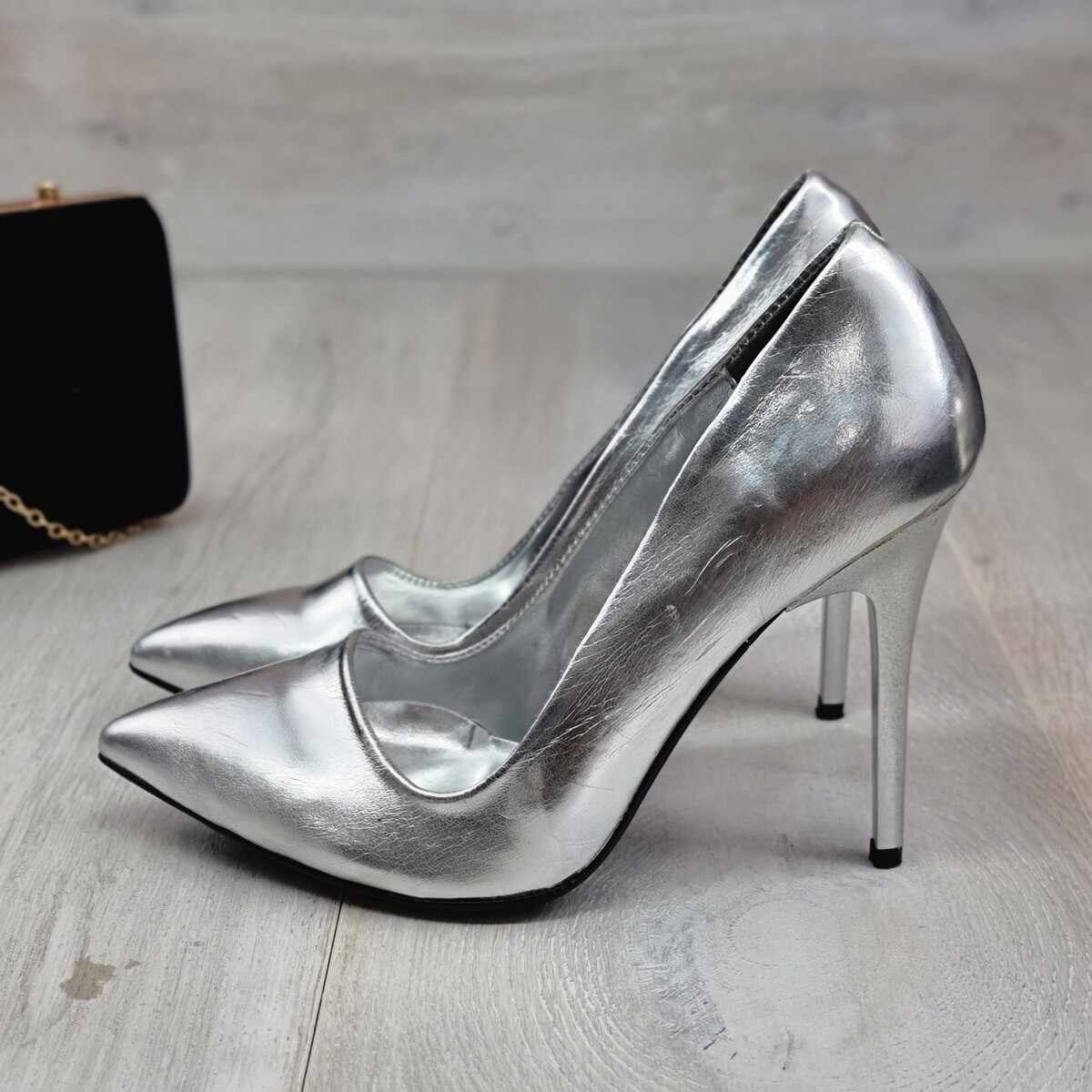 Pantofi Dama Argintii Cu Toc Kaegan