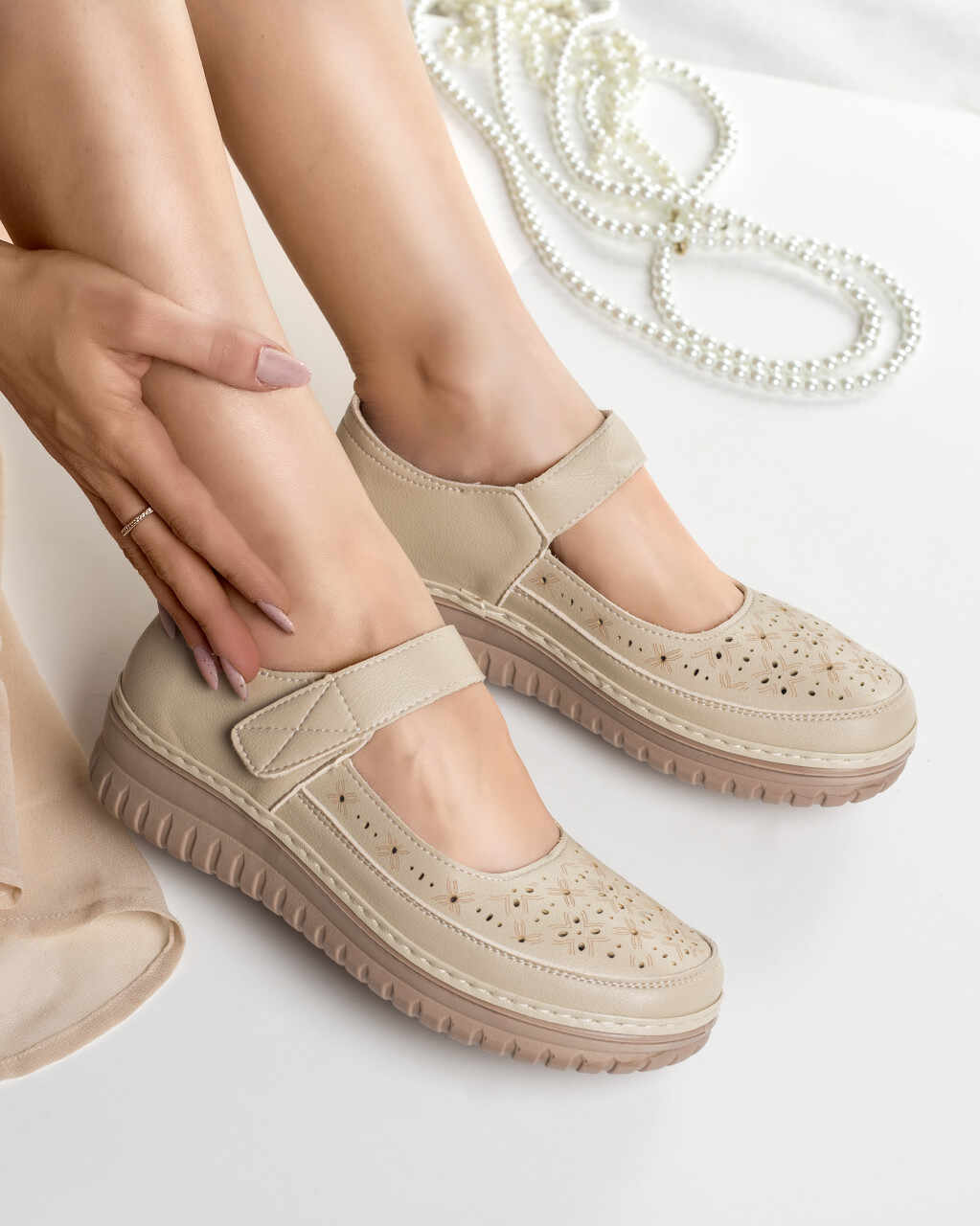 Pantofi dama casual BEJ din piele ecologica banvi