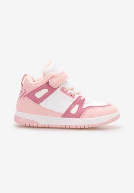 Sneakers fete Radisa roz